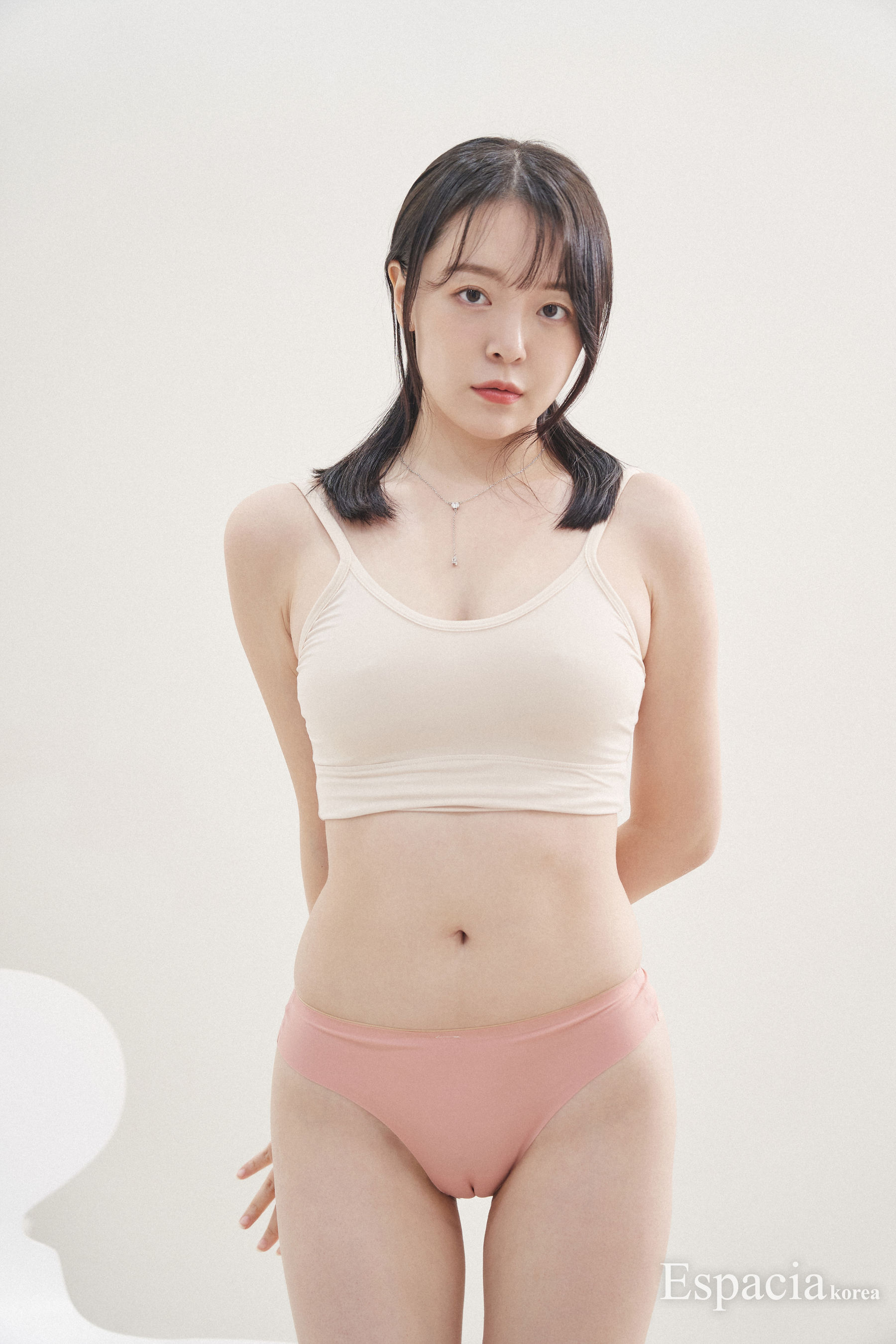 [ESPACIAKOREA] ESP-005 – HYUNIE [47P] 2022-08-13 21:41:40-秀人网