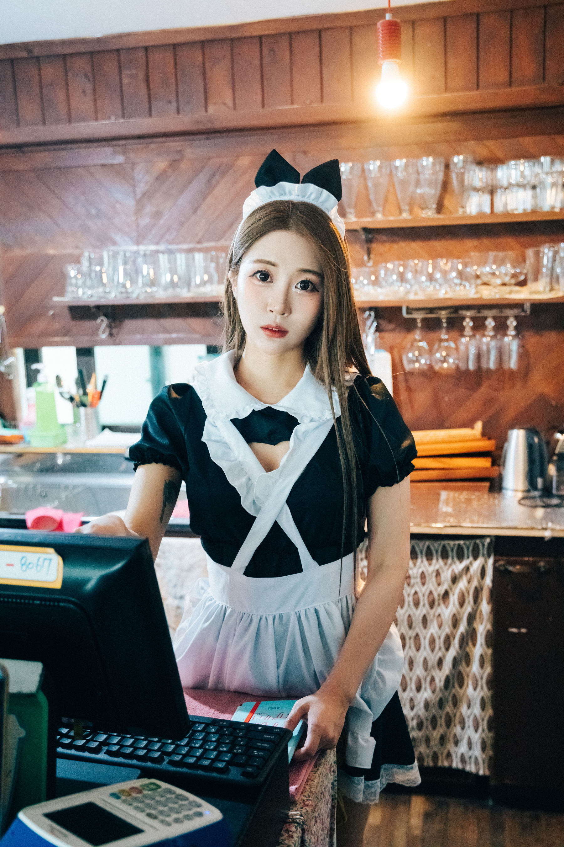 [LOOZY] Bomi – Maid cafe [174P] 2023-05-14 13:00:28-秀人网