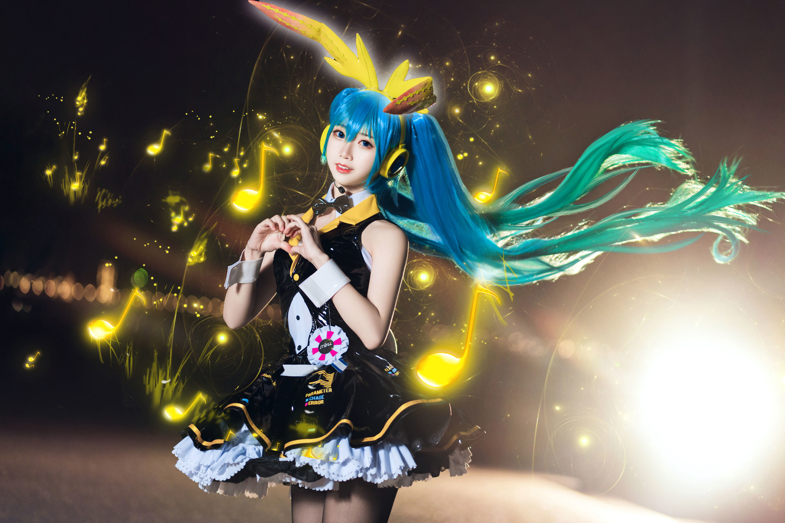 [萝莉COS] 面饼仙儿 – 初音Miku [19P] 2022-08-20 07:29:23-秀人网