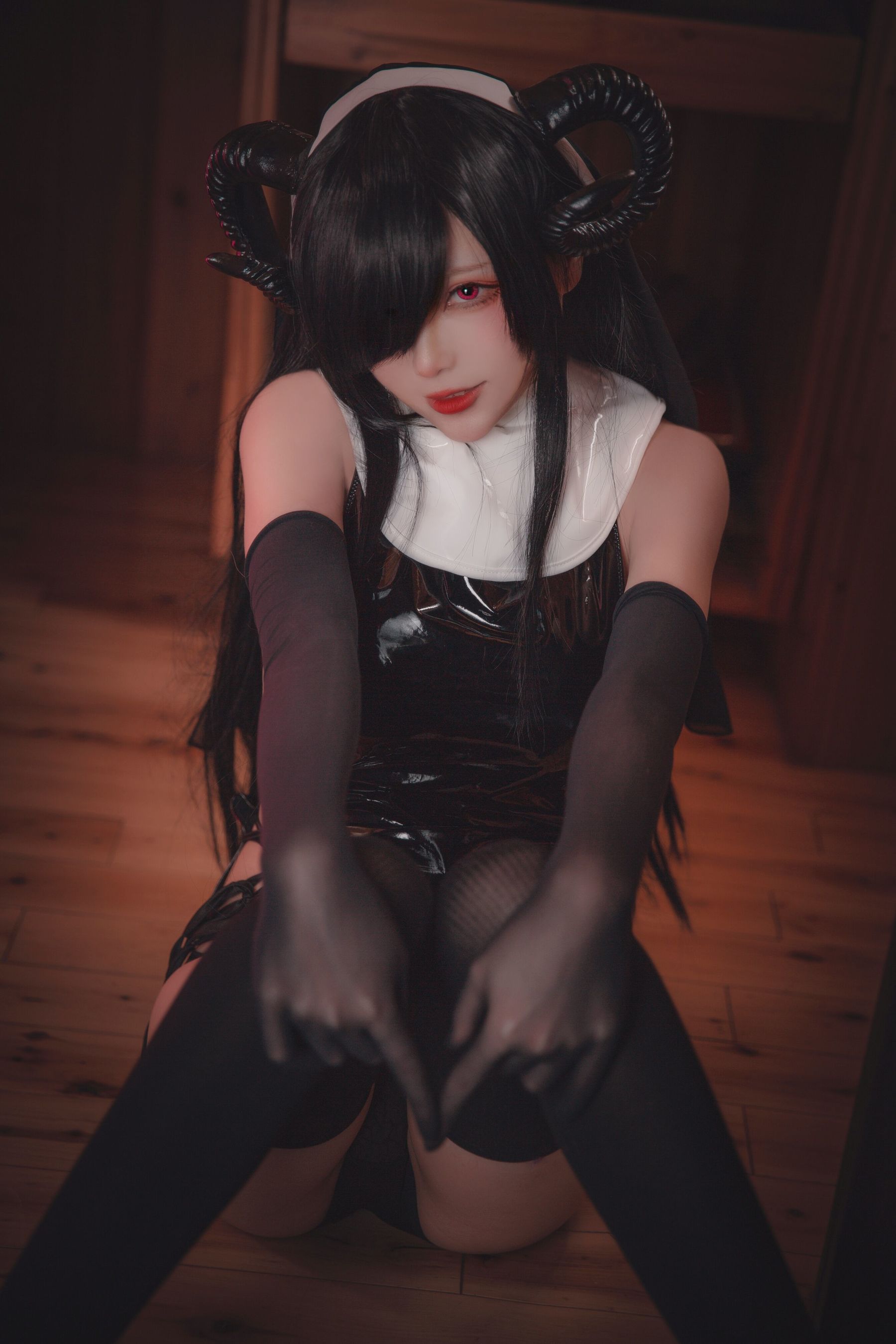 [Cosplay写真] 起司块wii – 魅魔修女 [35P] 插图8