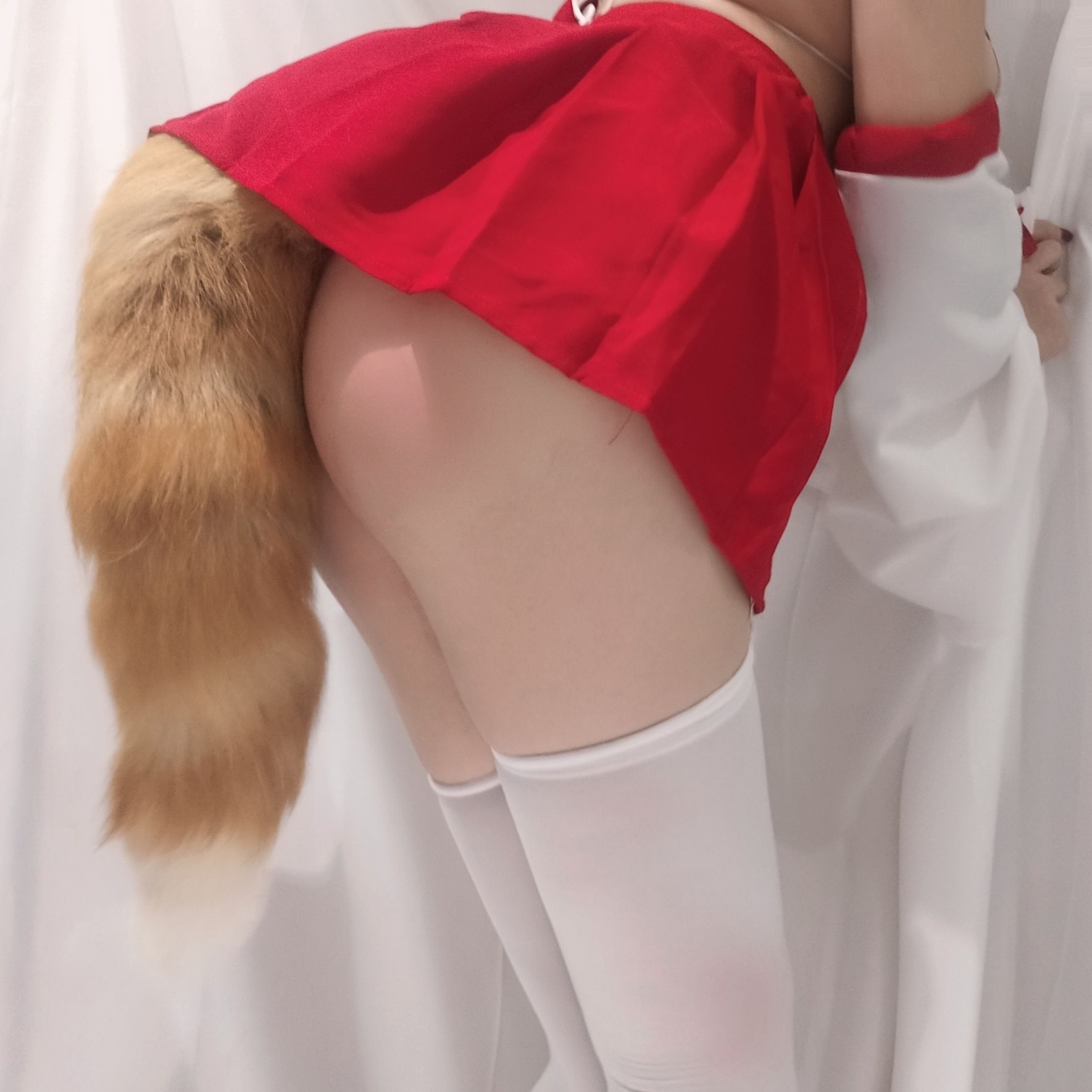 [Cosplay写真] 萌系小姐姐蜜汁猫裘 – 巫女小狐狸 [22P] 插图2