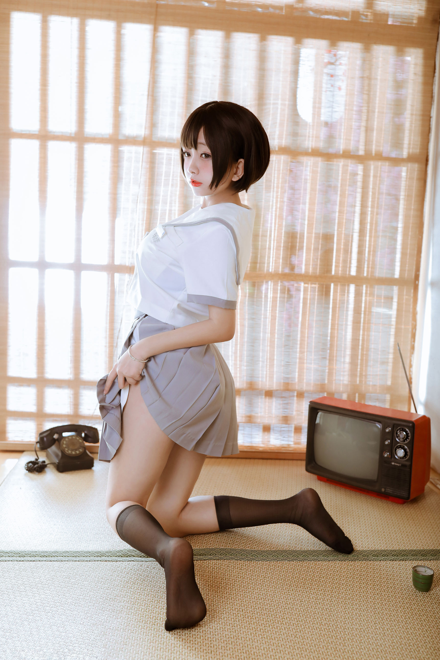 Cosplay日奈娇 和风jk [40P] 2022-12-02 12:22:32-秀人网