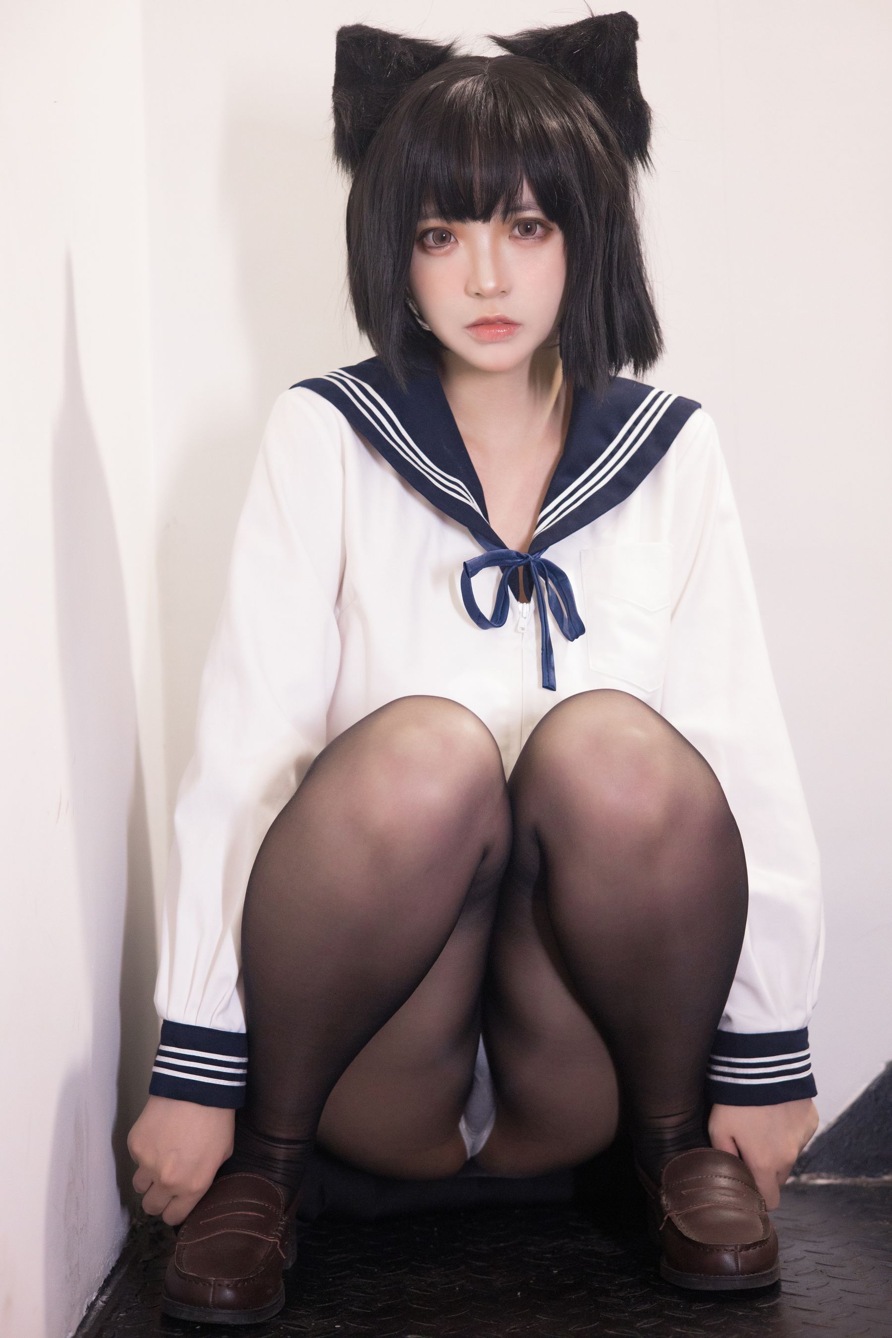 疯猫ss – 制服少女 [80P] 2022-12-15 07:32:58-秀人网