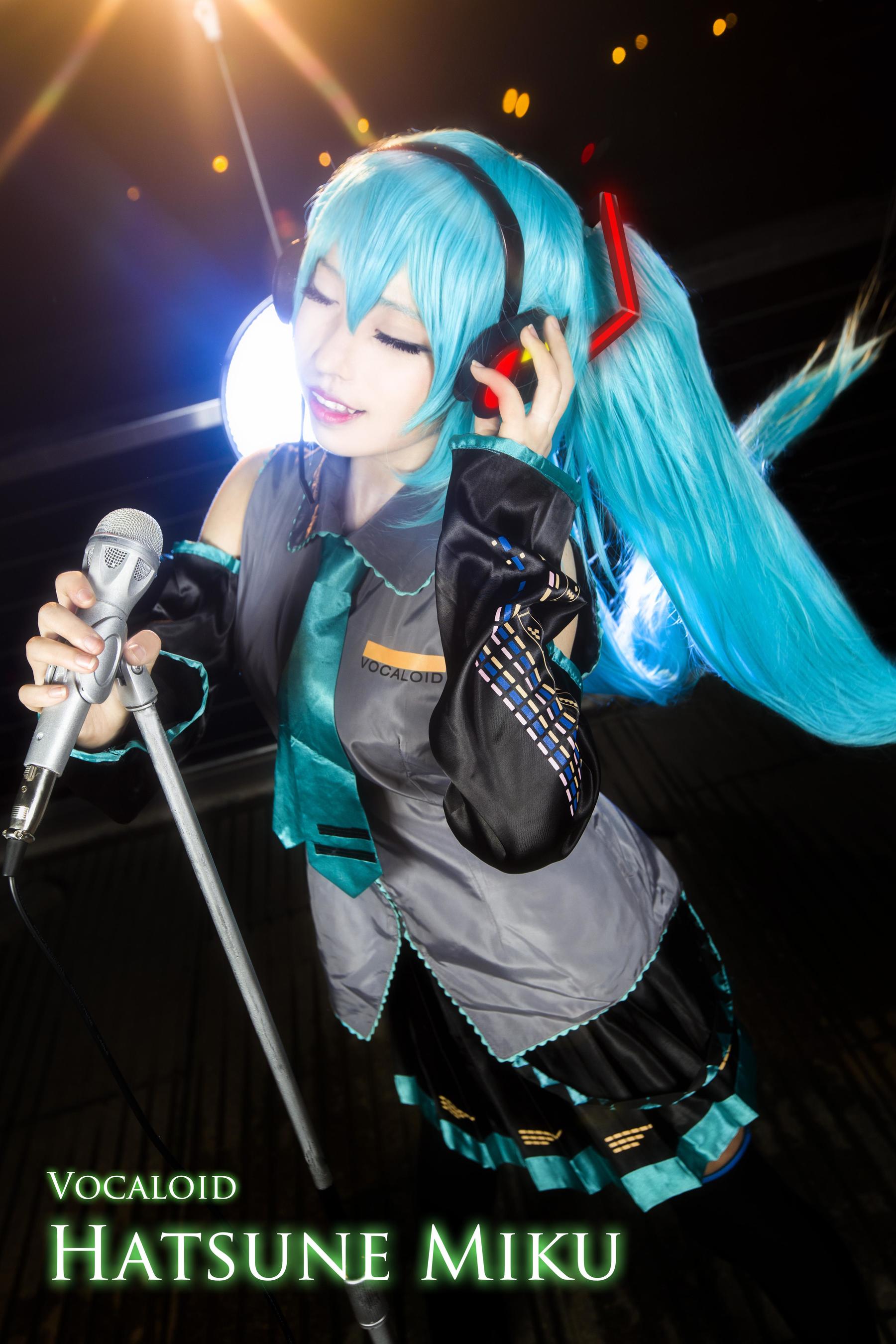 [Cosplay写真] 萌妹白易子教主 – VOCALOID [8P] 插图2