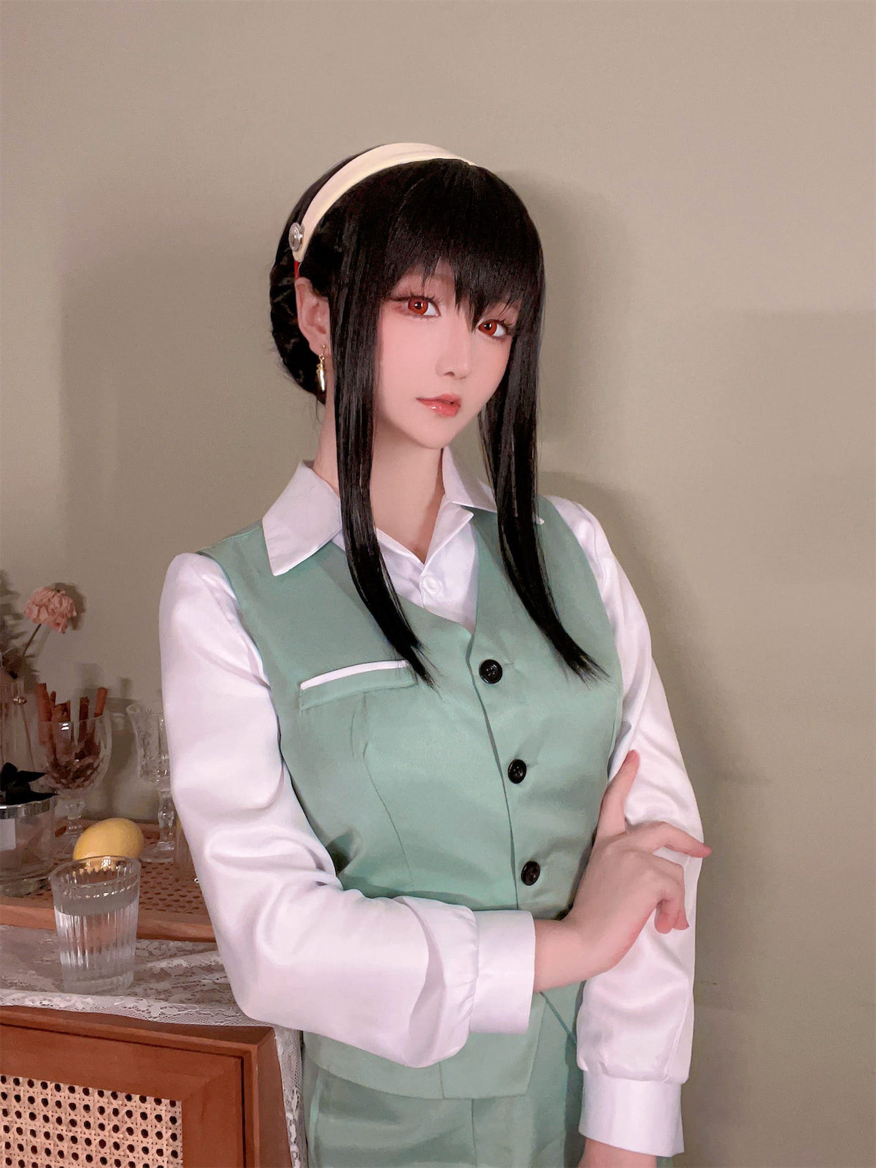 Coser小姐姐星之迟迟 – 圣诞节 约尔 OL制服 [71P] 2022-12-26 16:59:56-秀人网