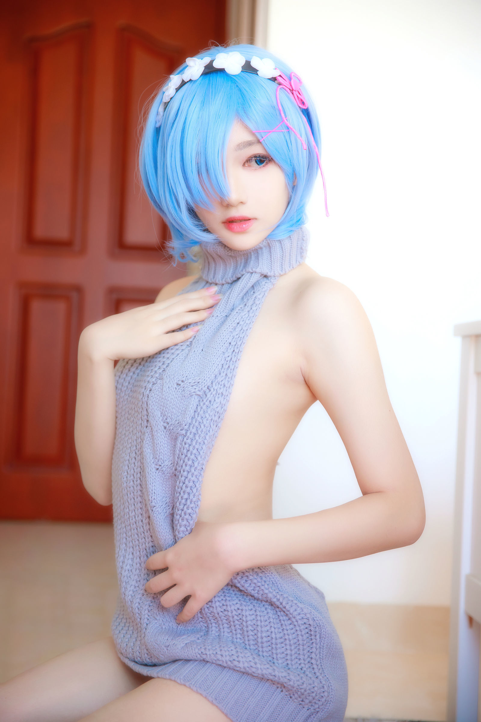 [萝莉COS] 南桃Momoko – 蕾姆露背毛衣 [12P] 插图4