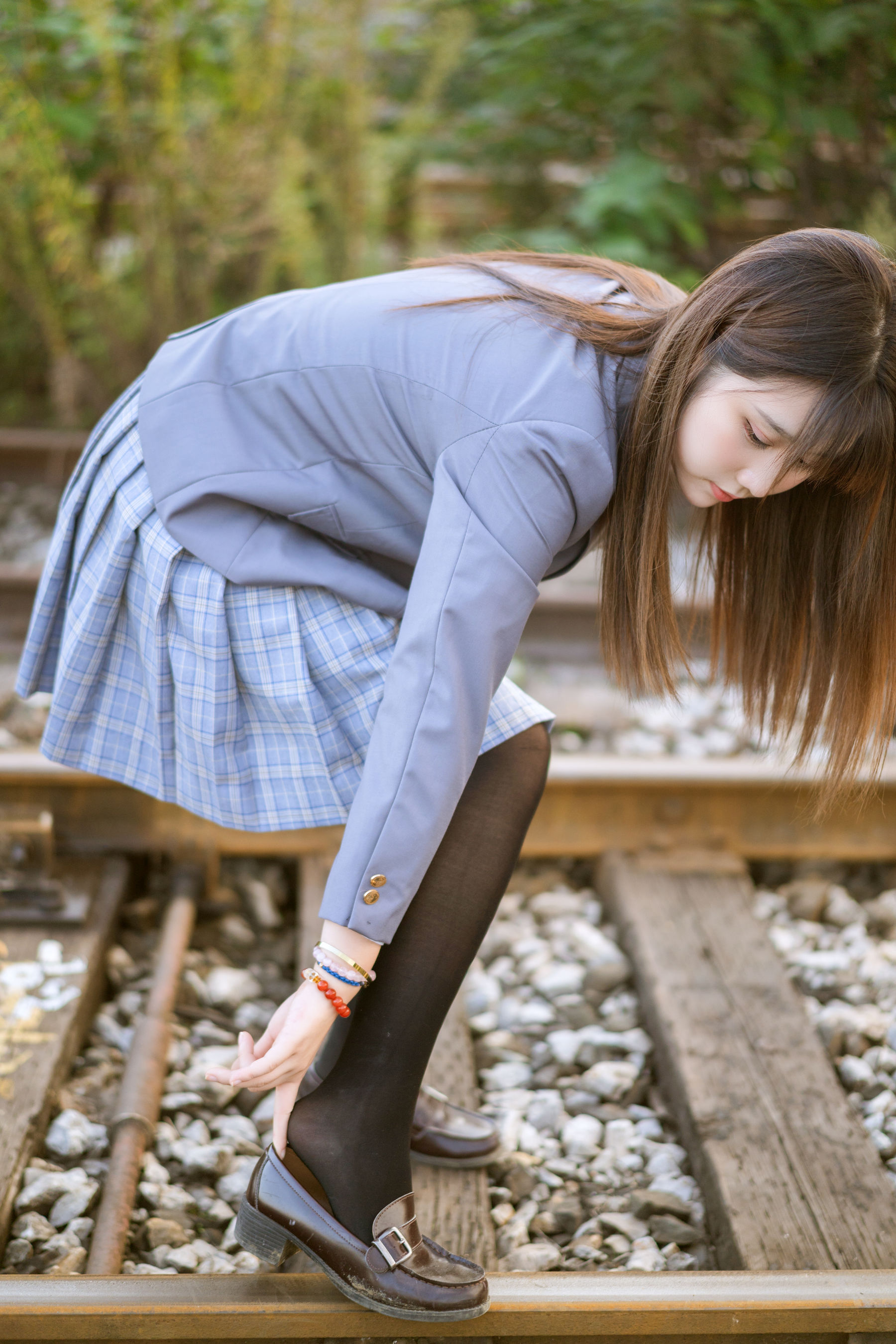 微博福利姬镜酱 私奔之制服 [30P] 插图6