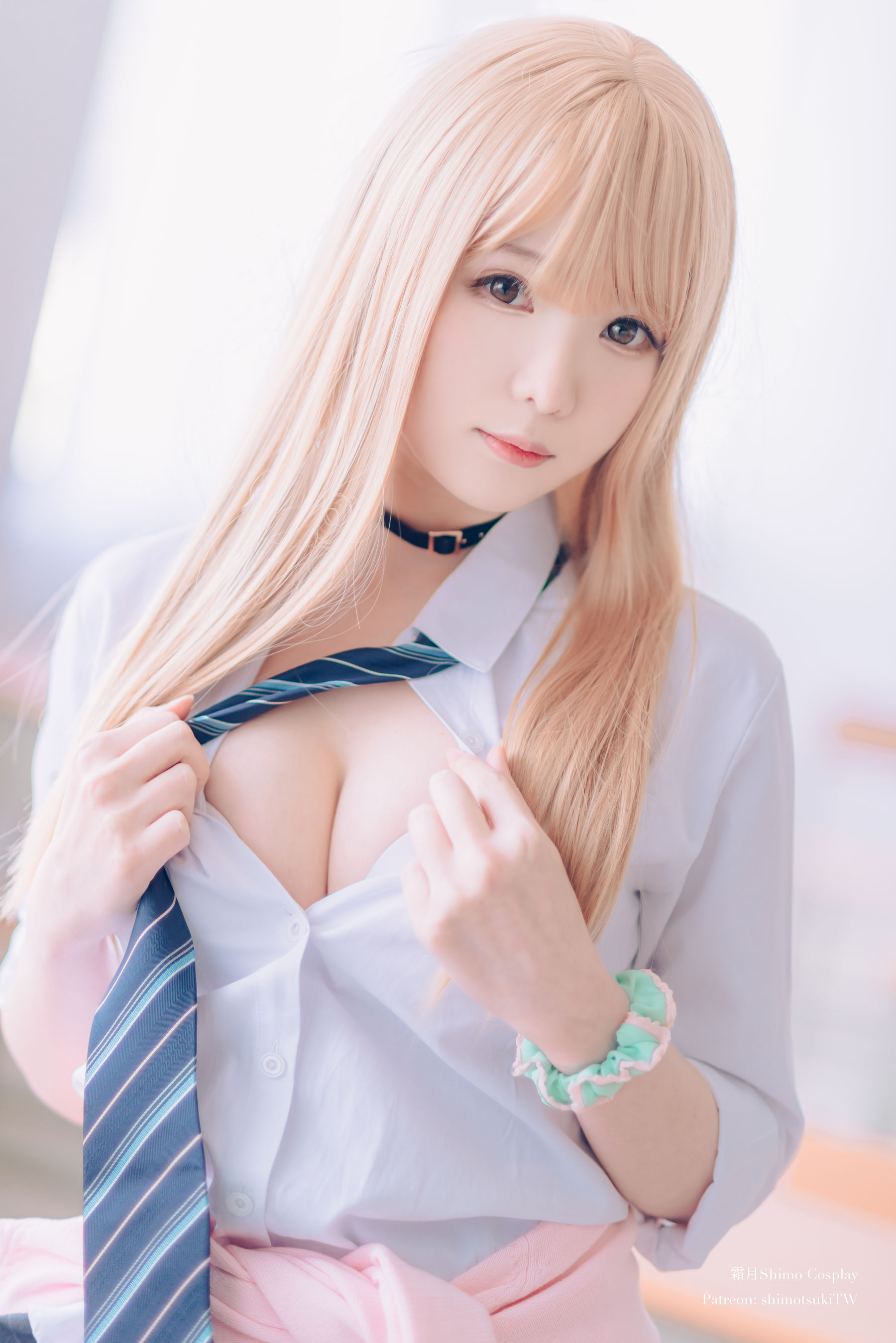 微博妹纸霜月shimo – 金发制服 [8P] 插图6