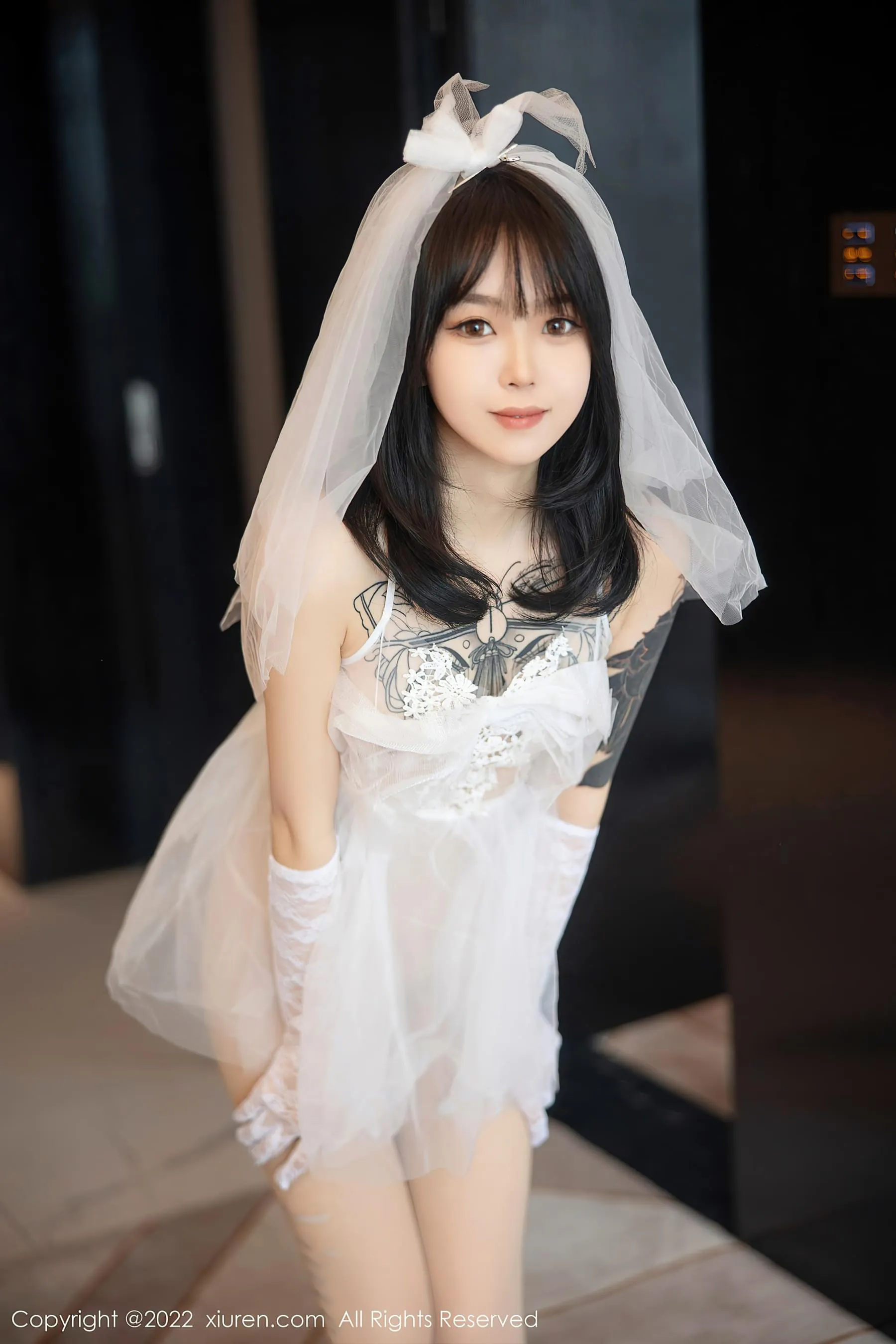 秀人网 No.5212 奶瓶. 婚纱服美腿 插图2